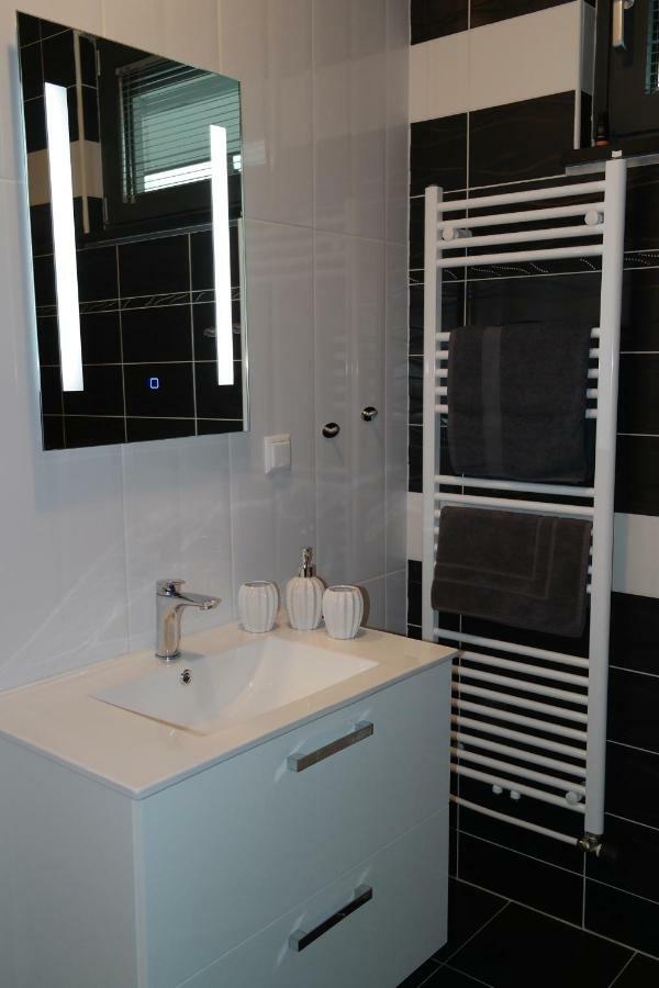 Studio Apartman Anamaria Zagreb Ngoại thất bức ảnh